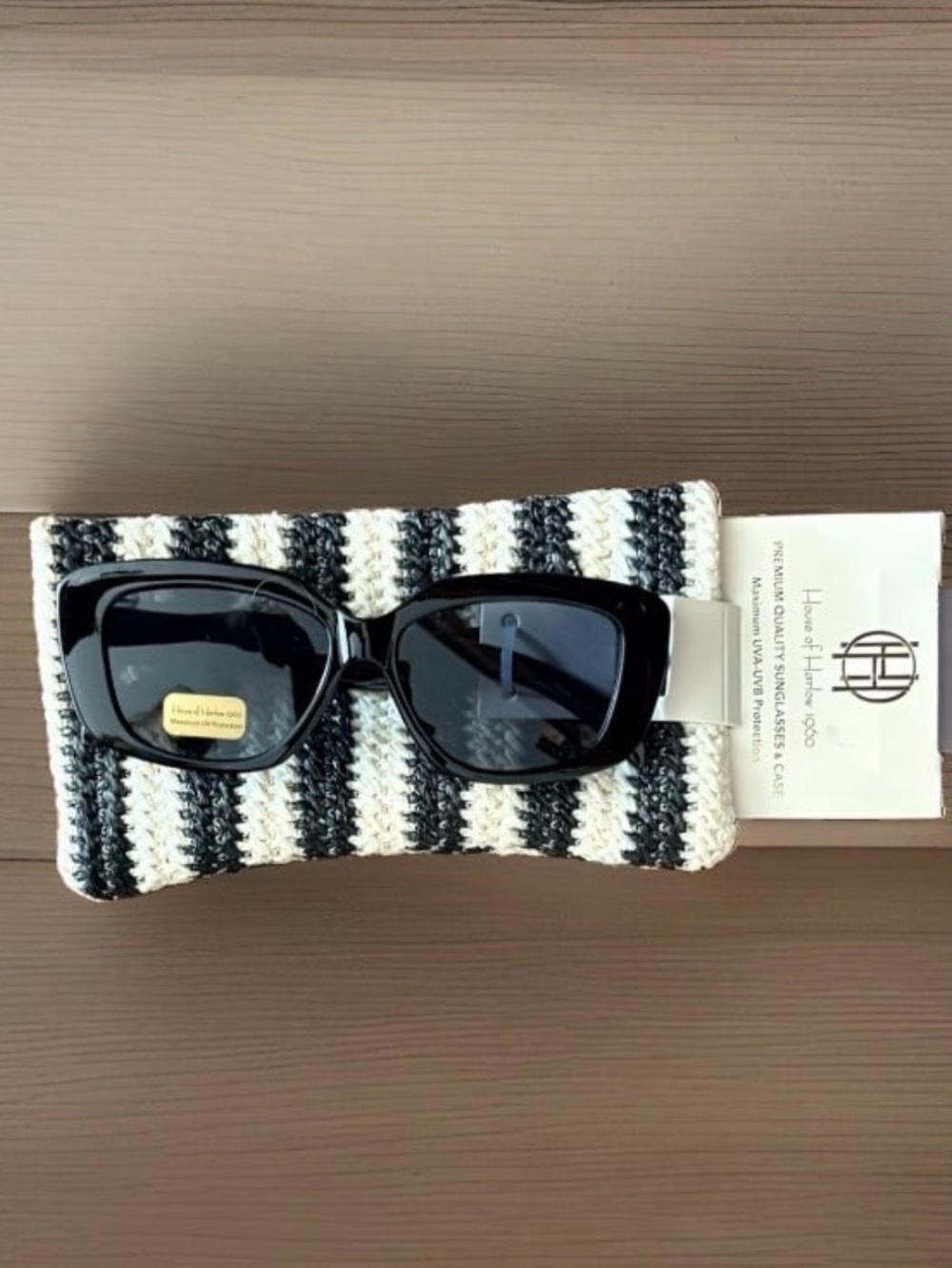 House of Harlow 1960 sunglasses Square Frame with Case NWT